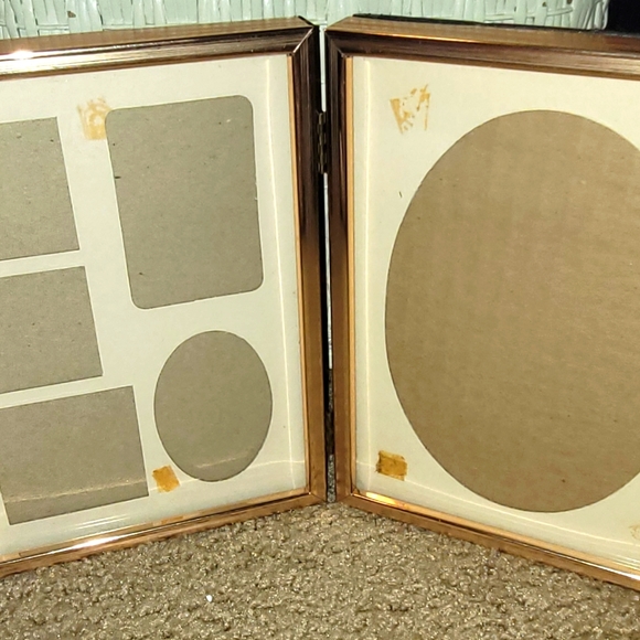 Vintage table top frame, bifold picture frame, collage frames, metal matte frame - Picture 2 of 2